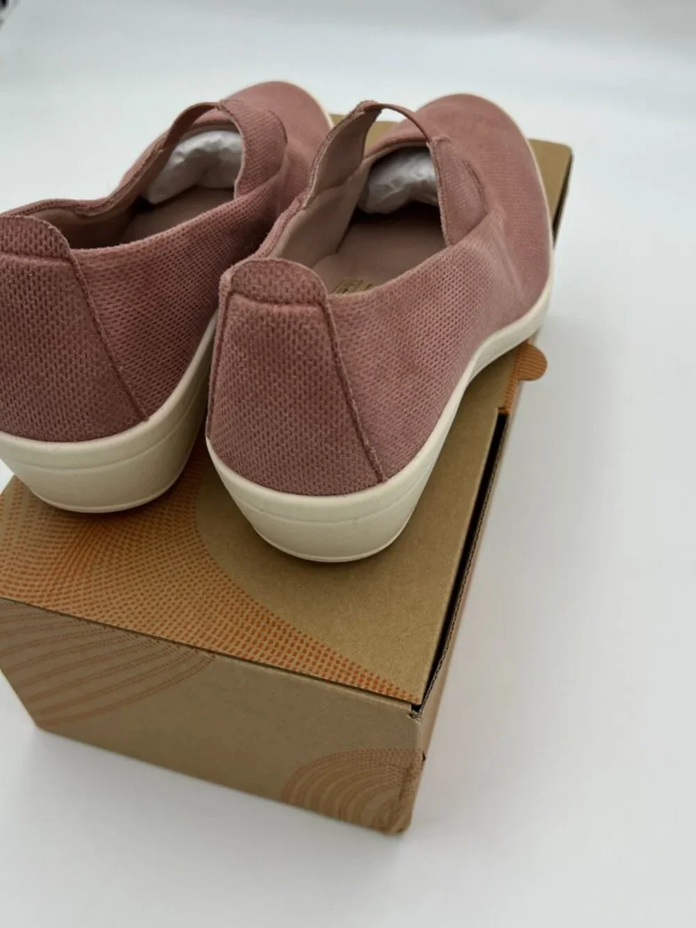 NIB Arcopedico Siena Slip-ons in Pink, size 39 or 8.5.